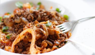 Lahana Makarnası nasıl yapılır?