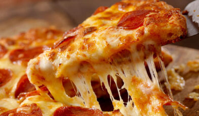 Kolay ve pratik pizza tarifi – Evde pizza nasıl yapılır?