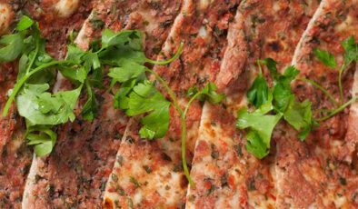 Ev yapımı lahmacun tarifi