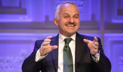 Temel Kotil’den Milli Muharip Uçak müjdesi! “Teslim ediyoruz” diyerek duyurdu