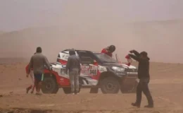 Ünlü hocaya Dakar Rallisi’nde büyük şok! Kaza yaptı ve…