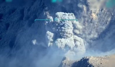 Irak’ın kuzeyinde 140 km derinde 16 mağara yerle bir edildi