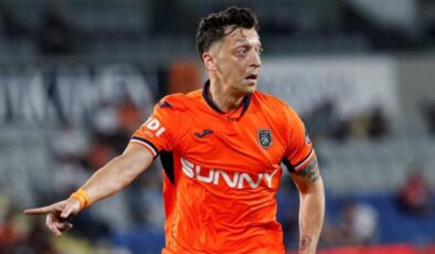 Son Dakika: Mesut Özil ameliyat olacağını açıkladı