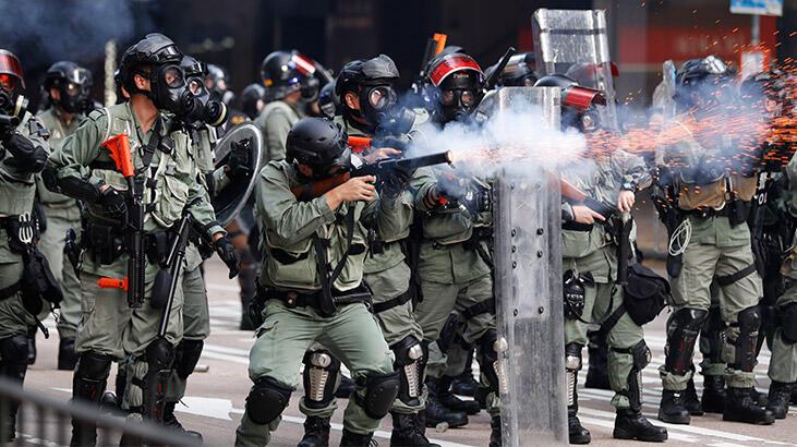 Sürgündeki Hong Konglu siyasetçiye 3 buçuk yıl hapis cezası