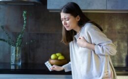 Bu belirtileriniz varsa muhakkak doktora gidin! Haftalar öncesinden kendini belli ediyor! İşte pek bilinmeyen kalp krizi belirtileri.