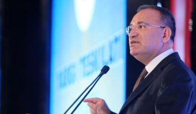 Bakan Bozdağ: TTB ile ilgili yeni bir hazırlık yapıyoruz