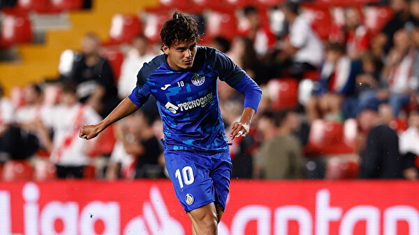 Enes Ünal’dan muhteşem gol: Frikikten attı