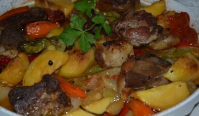 Fırında Parça Etli Patates Yemeği Tarifi