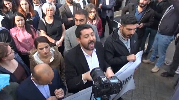 Hakkari’de terörist başı için yürümek isteyen HDP’lilere polis izin vermedi