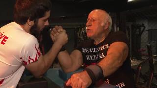 Namı diğer demir dedenin bileği bükülmüyor