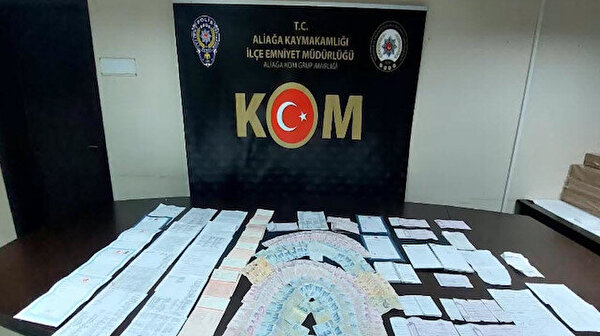 İzmir’de tefecilik operasyonunda 2 kişi gözaltına alındı
