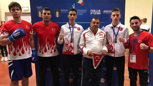 Milli boksörlerden 10 madalya