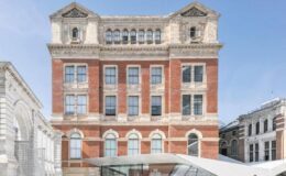 Skandal sonrası adları müzeden silindi