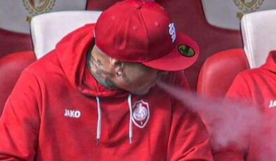 Son Dakika: Royal Antwerp, yedek kulübesinde sigara içen Radja Nainggolan’ı kadro dışı bıraktı!