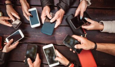 Dezenformasyonla mücadele yasalaştı