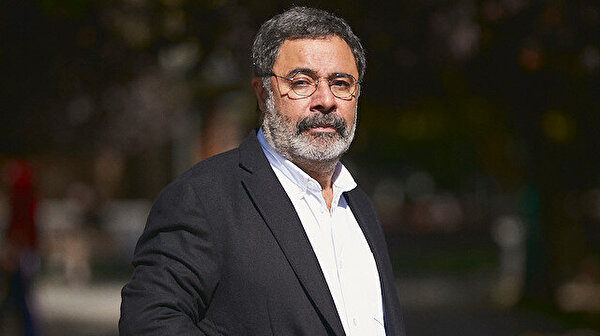 Ünlü yazar Ahmet Ümit Avrupa’nın İslam düşmanlığına dikkat çekti: İsmimin Ahmet olması bile sorun