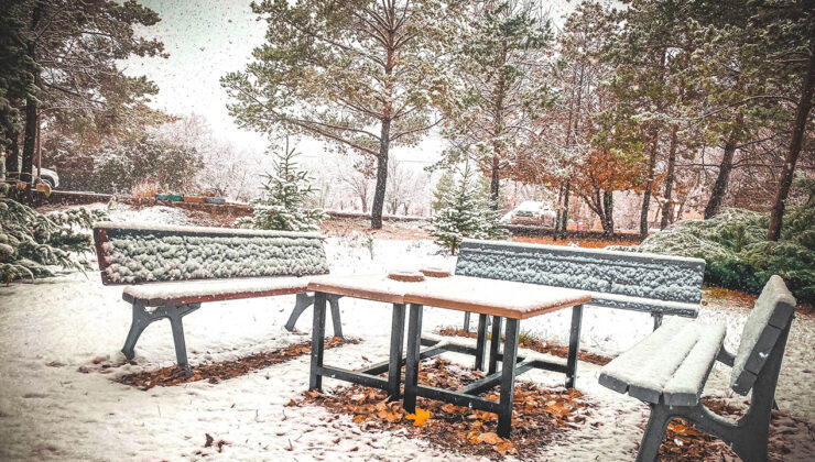Çok sayıda il beyaza büründü: İşte yurttan kar manzaraları