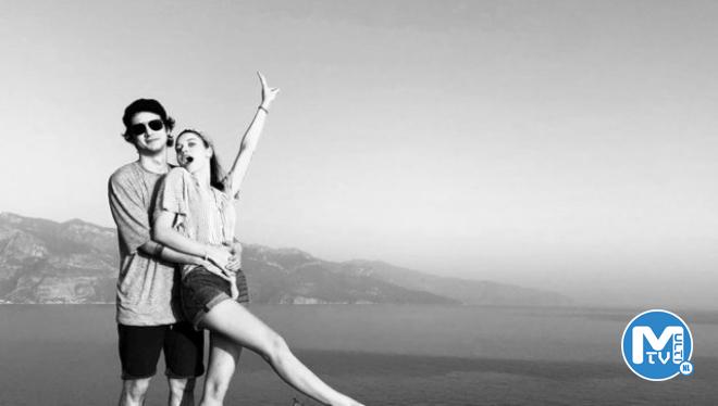 Afra Saraçoğlu ve Mert Yazıcıoğlu’ndan Evlilik Paylaşımı