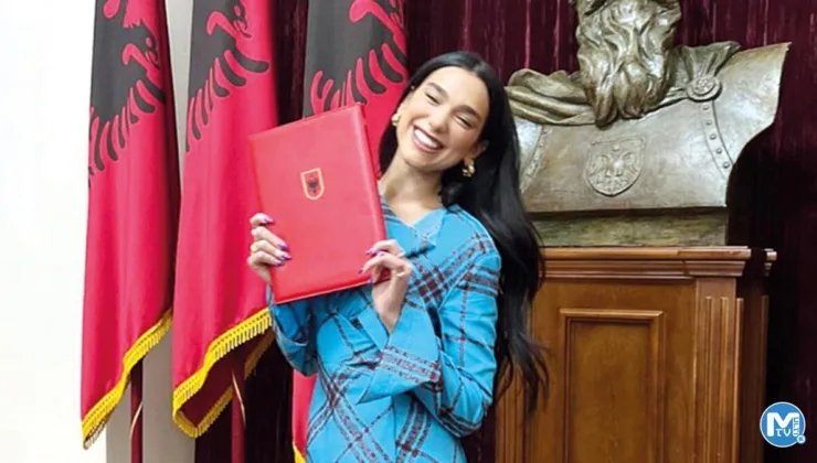 Arnavutluk vatandaşı oldu