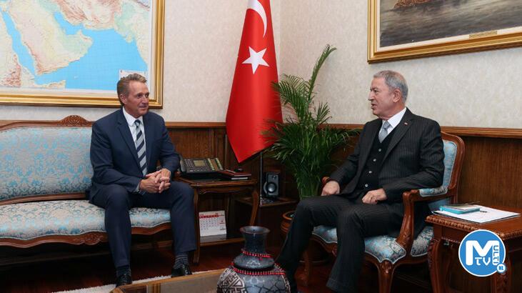 Bakan Akar, Jeffrey Flake’i kabul etti