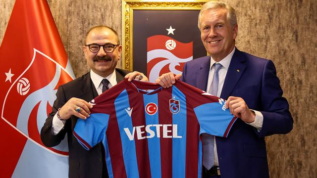Eski Almanya Cumhurbaşkanı Christian Wulff’tan Trabzonspor’a ziyaret