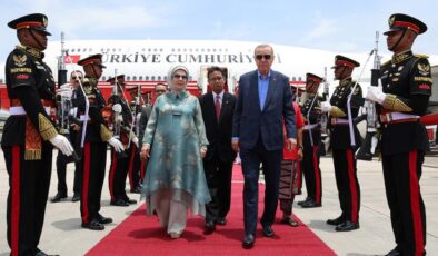 Cumhurbaşkanı Erdoğan Endonezya’da