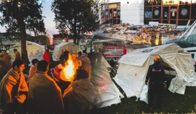 Düzce’de 5,9 büyüklüğünde deprem