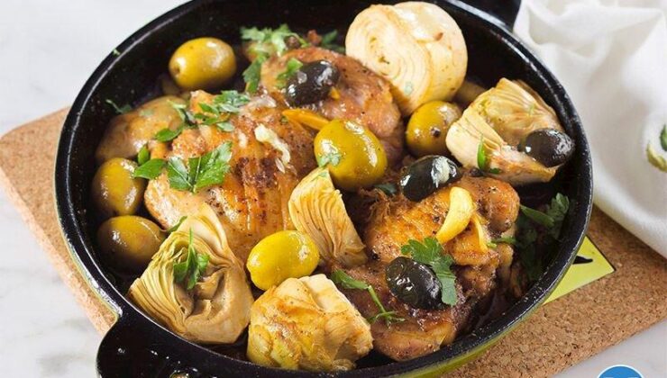 Enginarlı Ve Zeytinli Tavuk