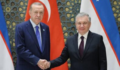 Cumhurbaşkanı Erdoğan, Özbek mevkidaşı Mirziyoyev ile görüştü