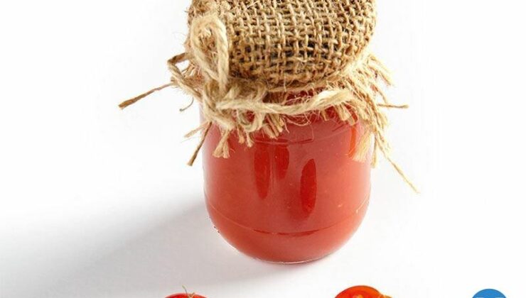 Fesleğenli Domates Sosu