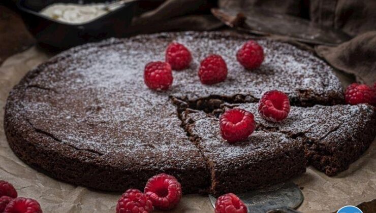 Frambuazlı Islak Kek