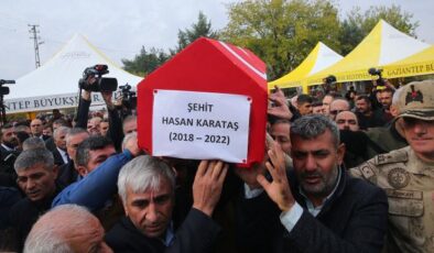 Karkamış’ın çocuk şehidine veda: Kardeşleri uğurladı