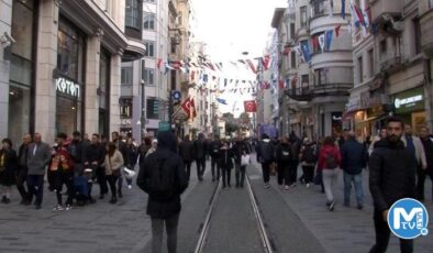 İstiklal Caddesi’ndeki tezgahlar kaldırıldı