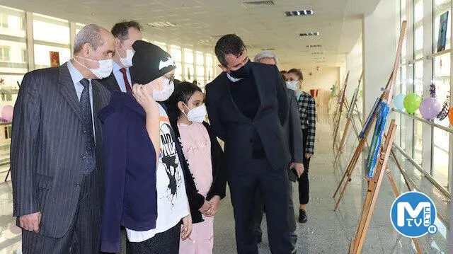 Kanser savaşçısı minikler, hastalığın zorluklarını resim yaparak yendi