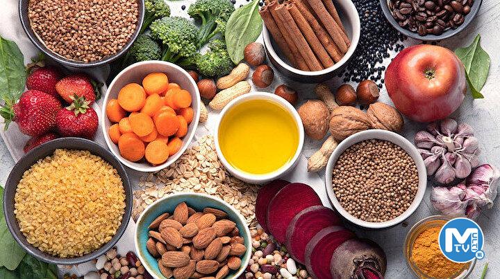 Karaciğerdeki zehirli toksinleri silip süpürüyor: Karaciğeri yenileyen en etkili besin…