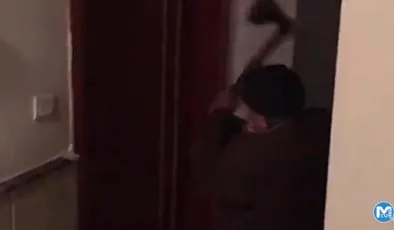 Kiracısının kapısını baltayla kırmıştı: 93 yaşındaki adam hakim karşısına çıktı