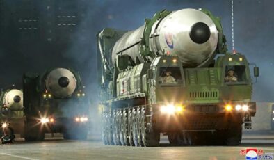 Kuzey Kore kıtalararası balistik füze fırlattı