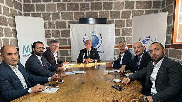 MHP Genel Başkan Yardımcısı Mevlüt Karakaya: 6’lı masayı Akşener dağıtacak