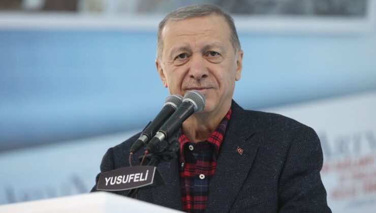 Cumhurbaşkanı Erdoğan: Tankımızla askerimizle hepsinin kökünü kazıyacağız