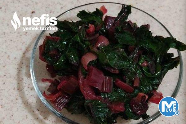 Sıcak Pancar Sapı Salatası