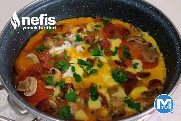 Tavada Yumurtalı Pizza