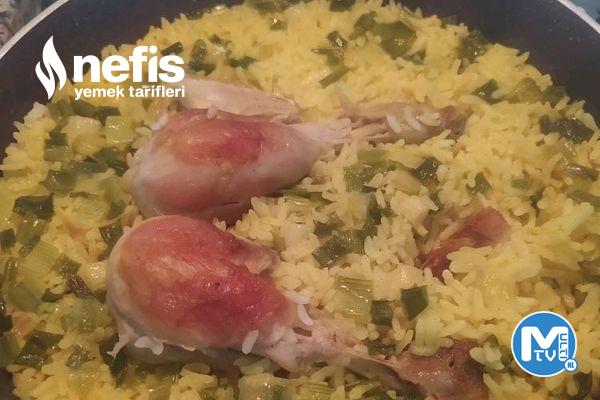 Tavuğu İle Pişen Leziz Pilav