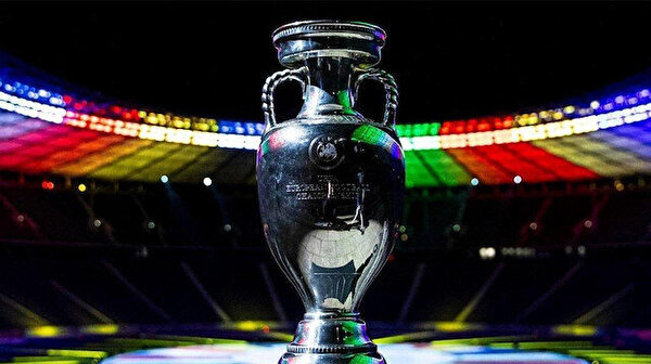 Türkiye, EURO 2028 ve 2032’e ev sahipliği yapmak için UEFA’ya adaylık dosyasını sundu
