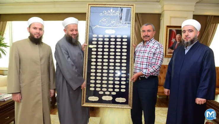 AK Partili eski belediye başkanı, 6 yaşındaki kızını evlendiren Gümüşel’i makamında ağırlamış