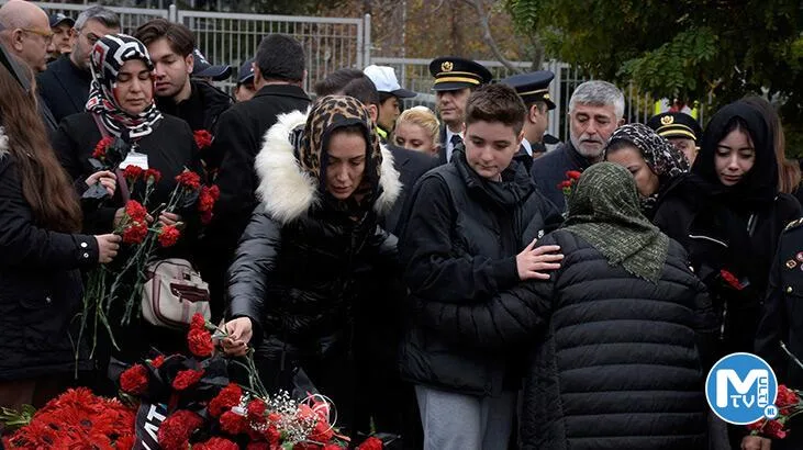 Beşiktaş’taki terör saldırılarında şehit düşenler anıldı