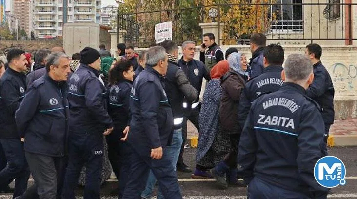 Diyarbakır’da kadın ve erkek pazarcılar arasında gerginlik