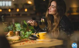Dünya sağlıklı beslenmede yeni bir akımı konuşuyor: Sezgisel Yemek