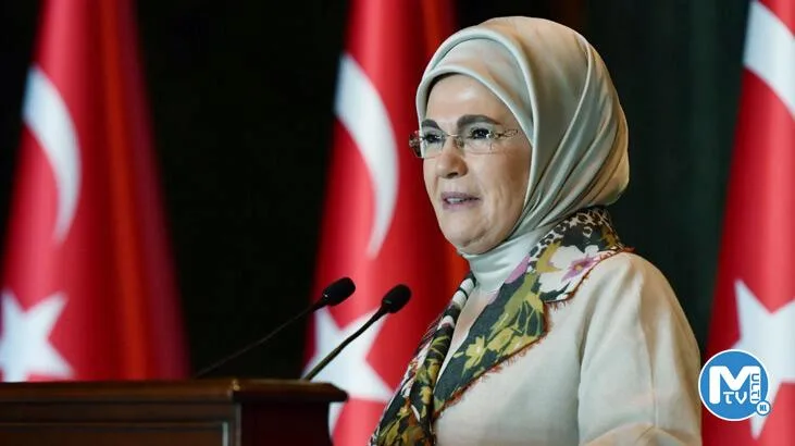 Emine Erdoğan ‘Kırmızı Yelek Uluslararası Gönüllülük Ödül Töreni’ne katıldı