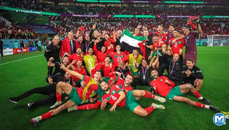 Faslı oyuncular tur kutlamasında Filistin bayrağı açtı