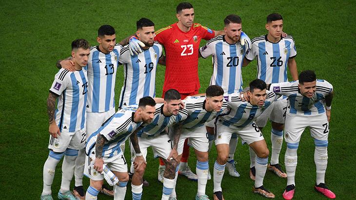 Hollanda – Arjantin maçından kareler